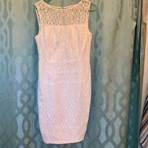 Sangria women’s size 10 white sleeveless dress lined, never worn
